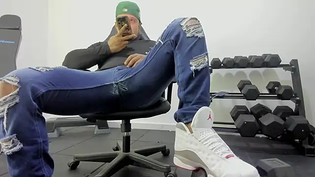 عرض كام master_leather