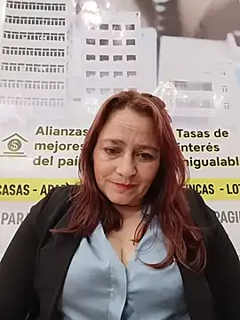 LUISA--30's Live XXX Chat