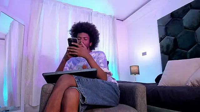 Chat +18 de AllexJacob ao vivo