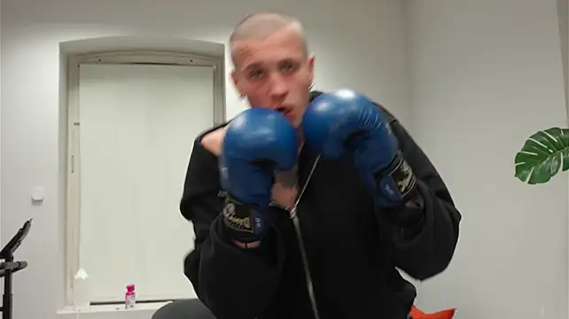 XXX chat uživo modela Igor_Wilde