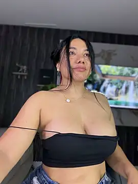 צ'אט XXX בשידור חי של Abril10_