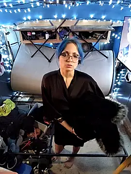 צ'אט XXX בשידור חי של LunikaCorpse666