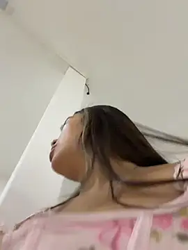 LIZ-06_'s Live XXX Chat