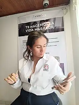 Valentina--1 Chat XXX in diretta