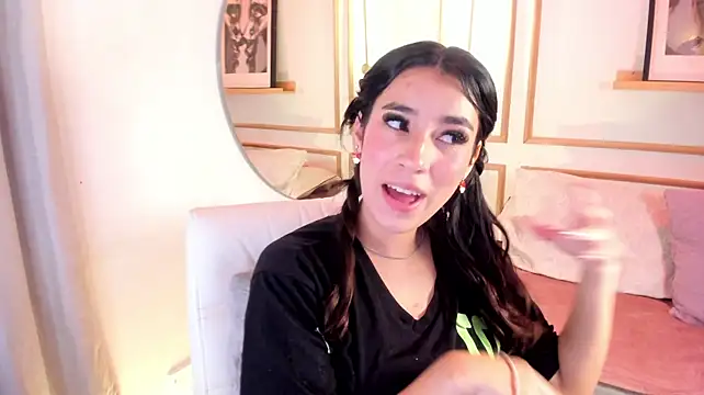 Chat XXX en directo de Nanami_