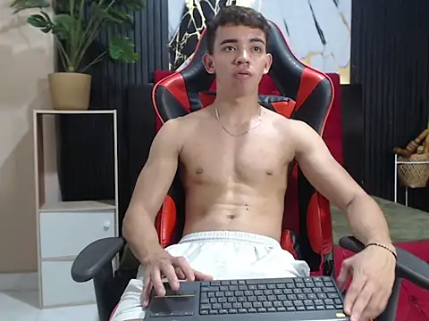 CamiloRoss_ XXX чат на живо