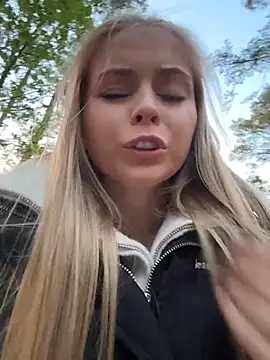 XXX chat uživo modela RossyMood