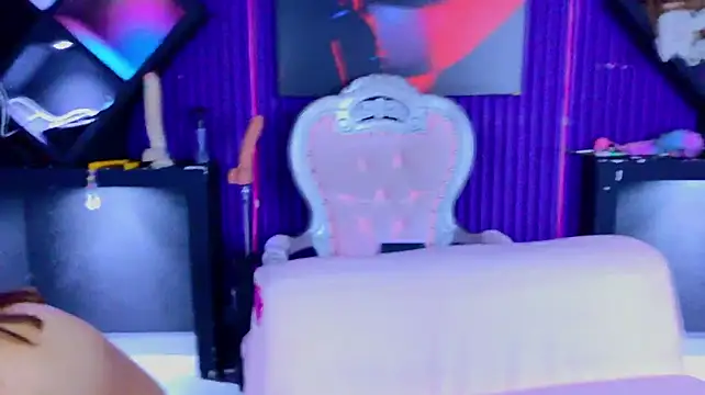 lucy_queensss: απευθείας συνομιλία ΧΧΧ