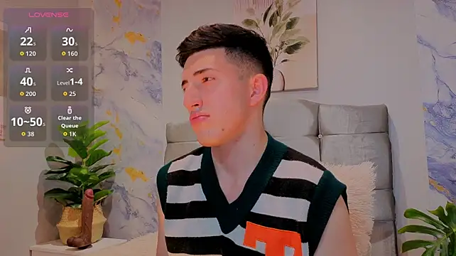 Un_Sluttyy 现场XXX聊天