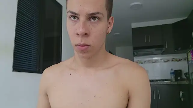 grey___27 Adlı Modelin Canlı XXX Sohbeti