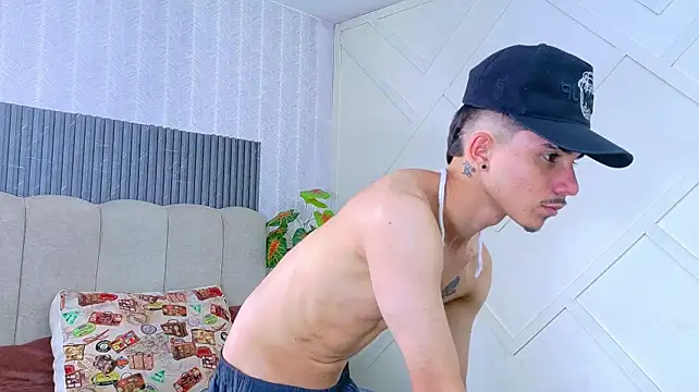 Chat XXX ao vivo de MaximumSteel_