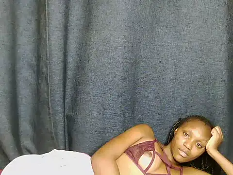 XXX chat uživo modela Zari_wet