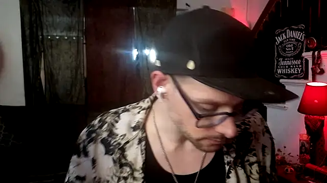 Chat XXX ao vivo de MasterDaddyCool