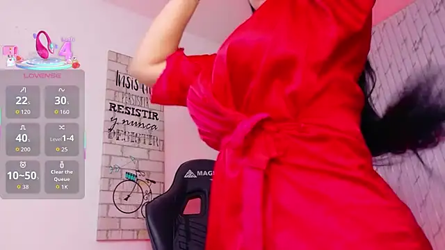 lararoberts_n Live XXX chat
