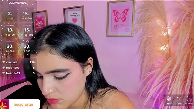 MiaaCarter_ Adlı Modelin Canlı XXX Sohbeti