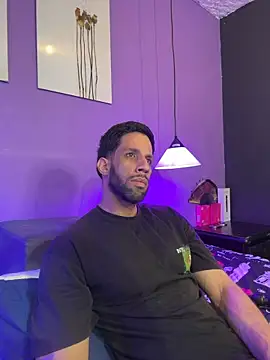 Chat +18 de Karim_mansur ao vivo