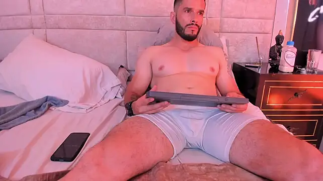 Živý XXX chat TheeRock_1