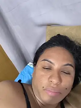 Francesca_ferrari Chat XXX in diretta