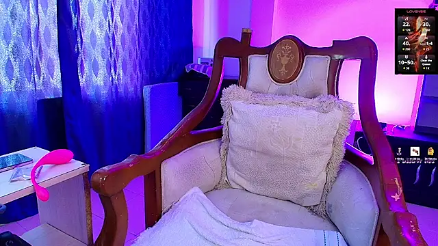 Chat +18 de Alessandra_77 ao vivo