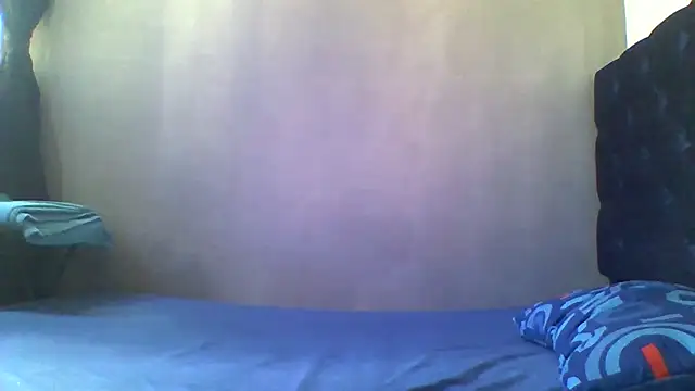 Latinos_2001 Live XXX-Chat