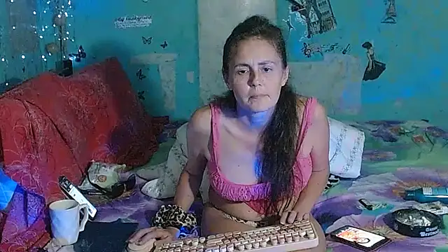 brighteyes77's Live XXX Chat