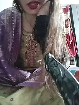 Chatroom XXX en direct de Noor_Darliing
