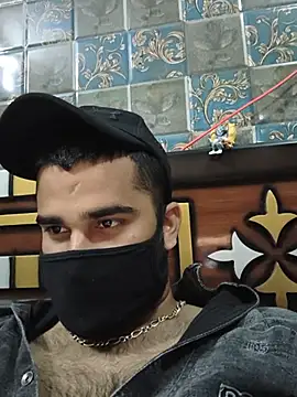 BeardKingoBack Adlı Modelin Canlı XXX Sohbeti
