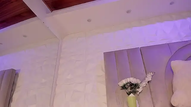 chloe_larson Live XXX-Chat