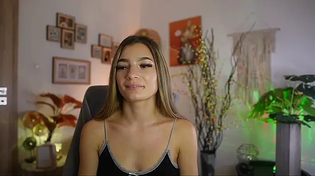 Anna_Brie: онлайн-секс-чат