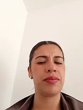 צ'אט XXX בשידור חי של Nathaly_12