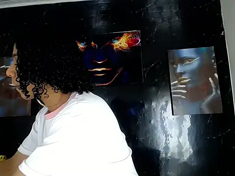 Brittany_Queen_'s Live XXX Chat