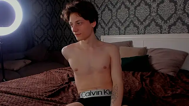 Chat XXX en directo de gilded_trace