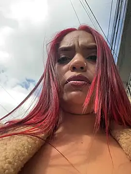 Sara-77 Adlı Modelin Canlı XXX Sohbeti