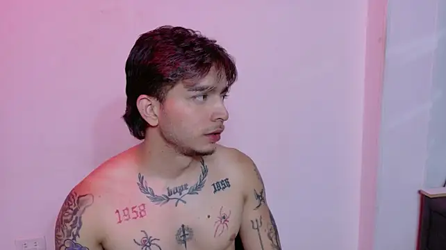 AliceandMax XXX чат на живо