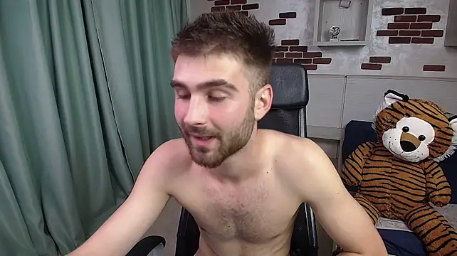 KyloEast's Live XXX Chat