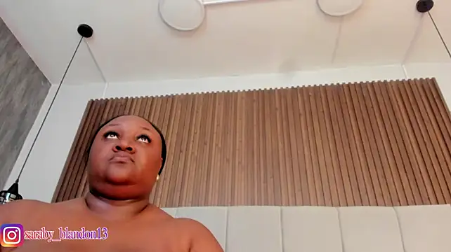 Chat XXX en directo de Saravy_Blandon