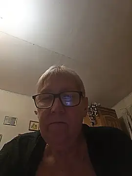 הופעת וובקאם של Molli1408