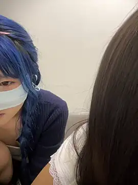 QIQI-QIQI-01's Webcam Show