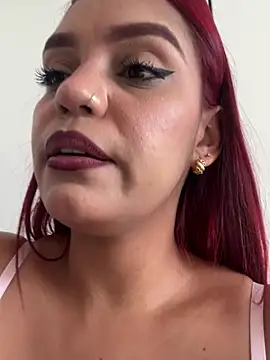 Chat +18 de Sara-77 ao vivo