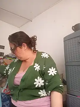 _Saraqueen--'s Live XXX Chat