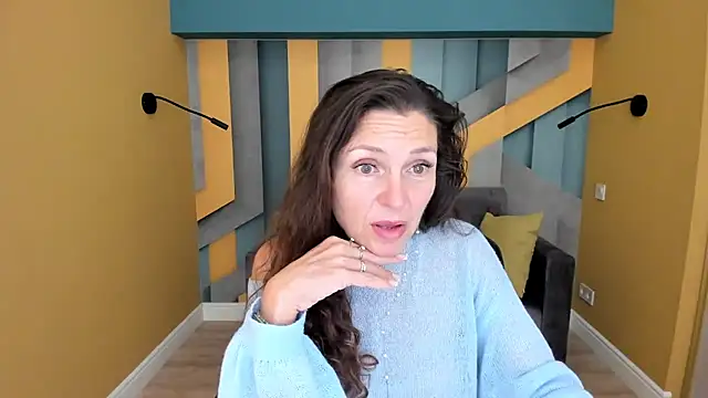 EllaLong XXX чат на живо