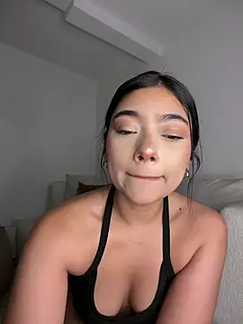 Chat XXX ao vivo de Sara_rousse10