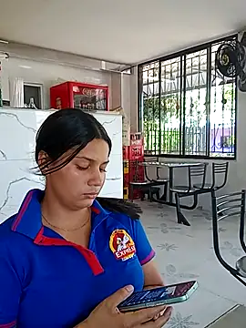 Chat +18 de waitressfancy ao vivo