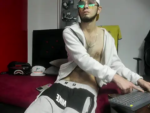 Онлайн чат XXX mark_splinter09