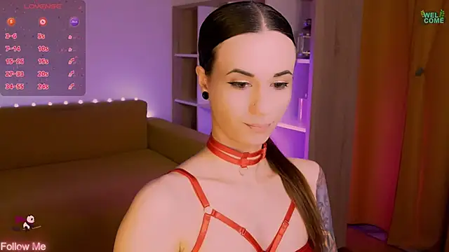 ItsAlisia élő XXX-chatje
