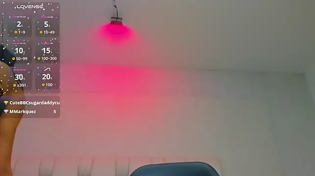 KeitinThompson live XXX chat
