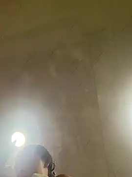 Yasmina_Noir Adlı Modelin Canlı XXX Sohbeti
