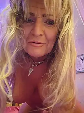 annika_lately XXX чат на живо