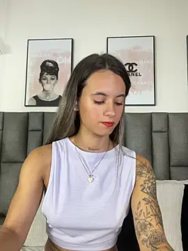JuliaColemann – Naživo XXX chat