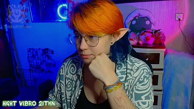 TrickyKitsune Chat XXX in diretta